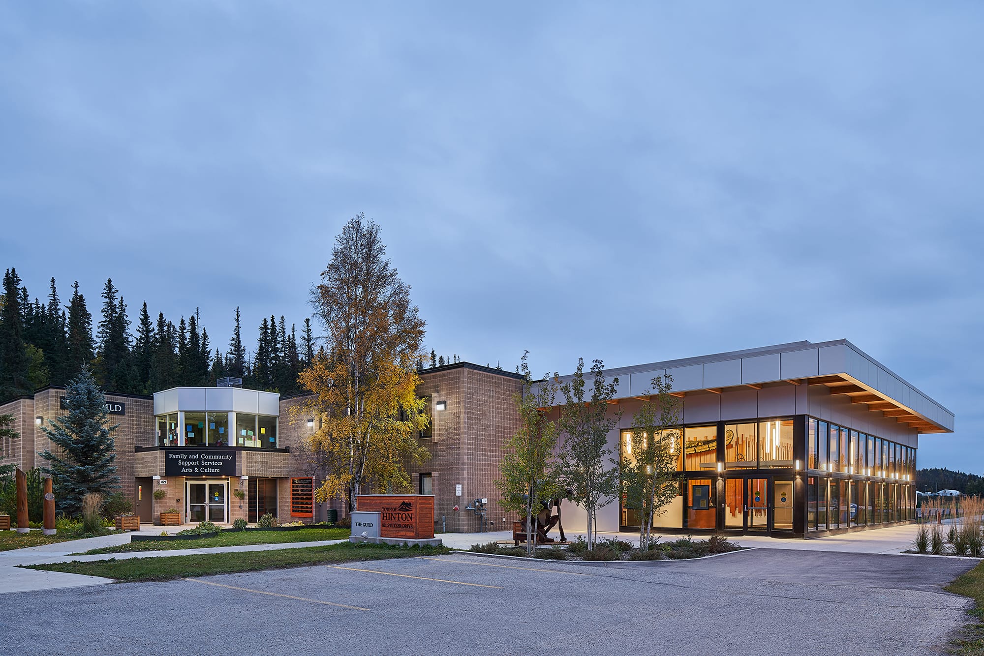 Performing Arts Theatre of Hinton exterior