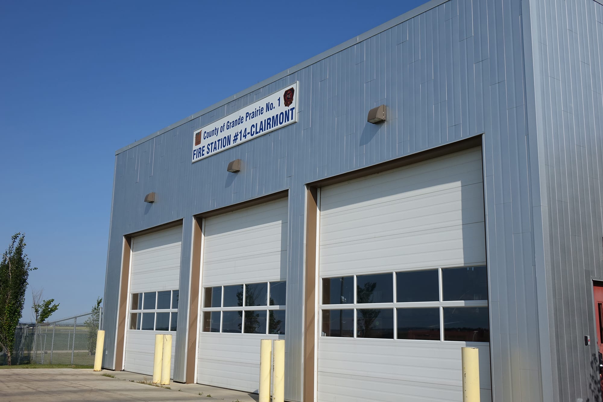 Clairmont Fire Station No14 exterior bays