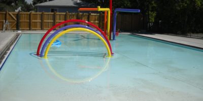 d Broadstock Outdoor Pool shallow play park
