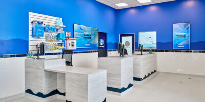 Ellerslie Crossing True Blue Swim School in Edmonton, AB - Next Architecture - Jen Col Construction - Photo: Christophe Benard Photography - Edmonton & Calgary Architectural Photographer